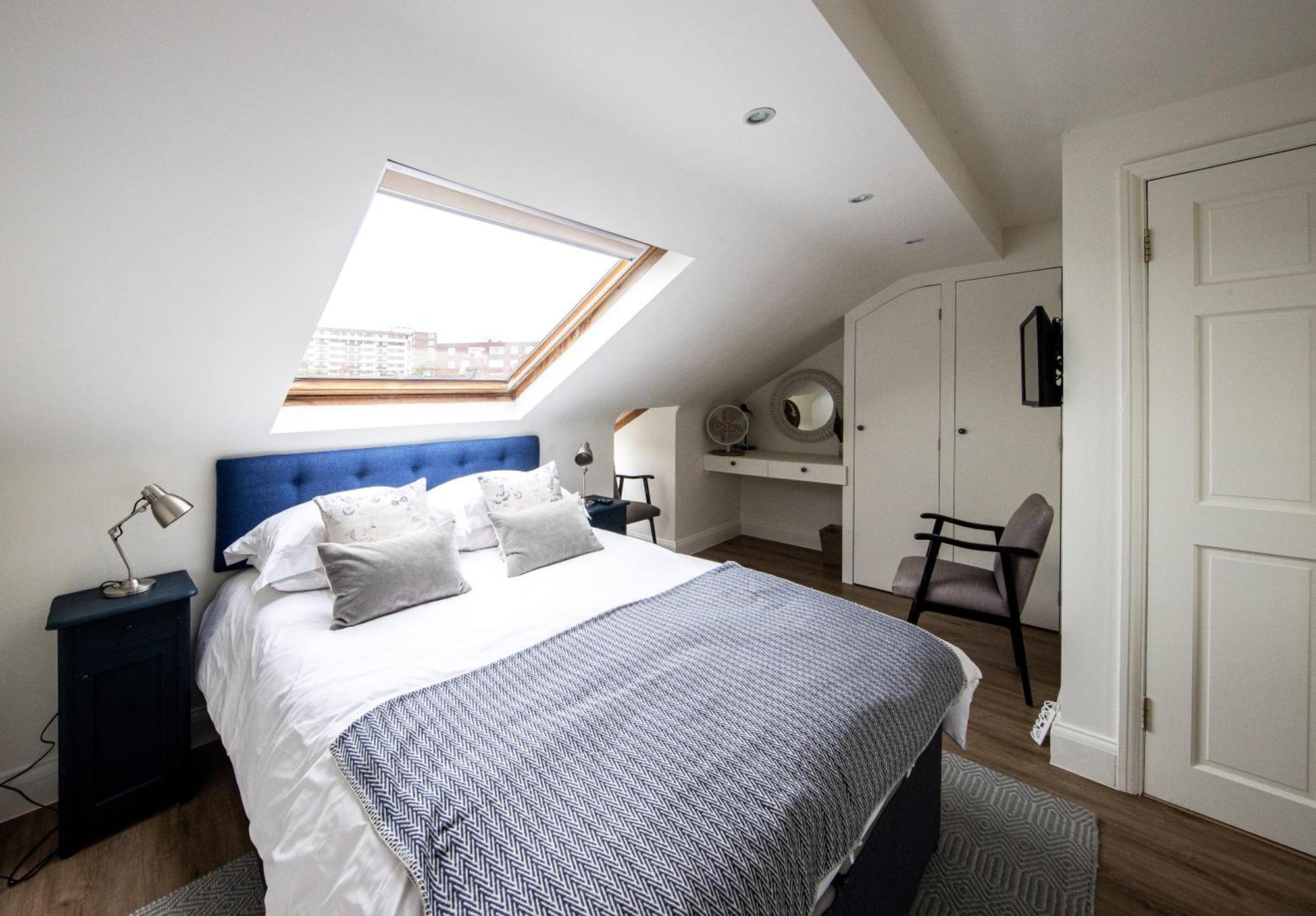 Wimbledon Park Bed & Breakfast London Exteriör bild
